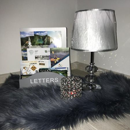Apartman Kristina - Self Check In & Check Out Otocac Bagian luar foto