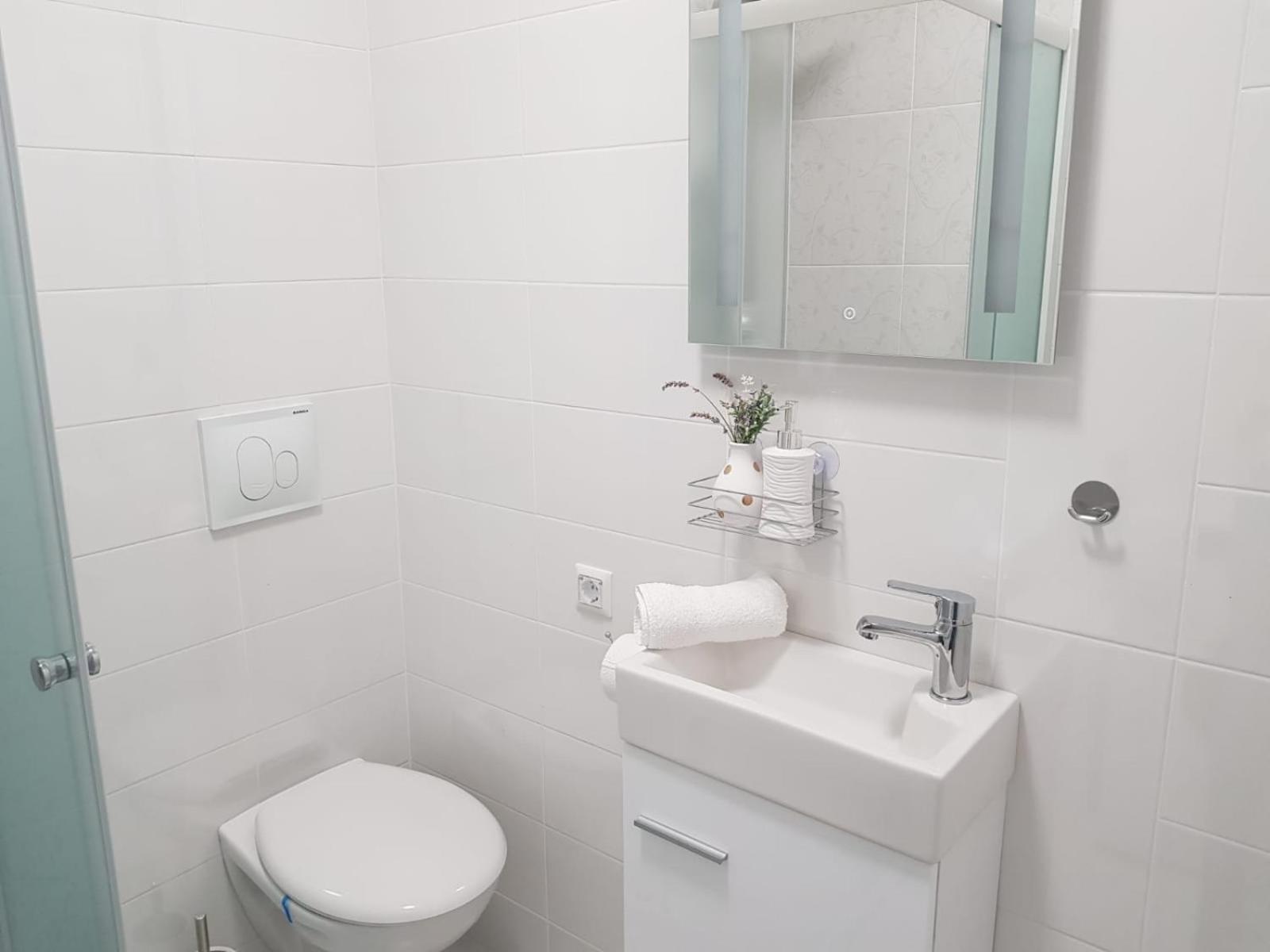 Apartman Kristina - Self Check In & Check Out Otocac Bagian luar foto
